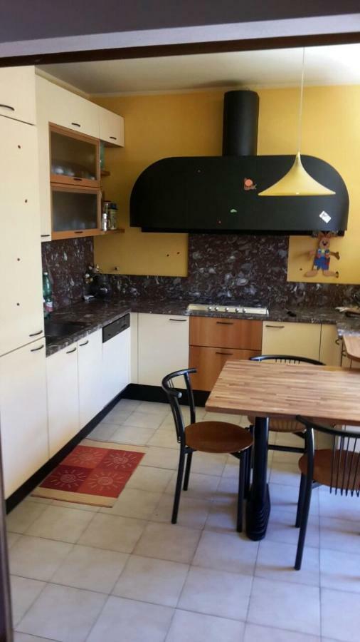 Villa Iris -Pet Friendly Stay - Garden - Private Parking- Bike Friendly Holiday House コーリコ エクステリア 写真